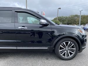 Excellent rapport qualité-prix, Ford Explorer Platinum AWD d'occasion 2018, prêt à être expédié - Product Image 3