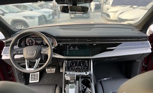 <span class=keywords><strong>Audi</strong></span> <span class=keywords><strong>Q8</strong></span> <span class=keywords><strong>55</strong></span> <span class=keywords><strong>TFSI</strong></span> Quattro 2025 Rouge Propre, Voiture d'occasion, Intérieur Sombre, Sièges en Cuir, SUV, Toit Ouvrant, Camionnette, Meilleur <span class=keywords><strong>Prix</strong></span>, Voiture de Qualité - Product Image 4