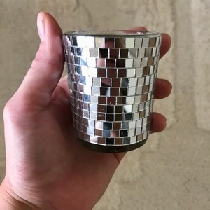 Última Colección, Diseño Superior, Juego Multicolor de Portavelas de Vidrio Mosaico Disponible a Bajo Precio - Product Image 5