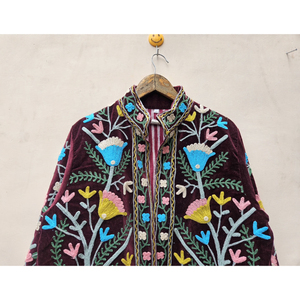 Veste d'hiver pour femme en velours doux, brodée à la main en Inde, motif floral vintage, imperméable, avec capuche en cachemire - Product Image 4