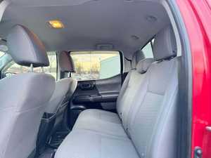 Tacoma SR V6 2022, Doble Cabina, 4x4, Volante a la Izquierda, Automático, Cuero, Sistema de Navegación R18, Paquete Deportivo/Carretera, Llantas de Aleación - Product Image 6