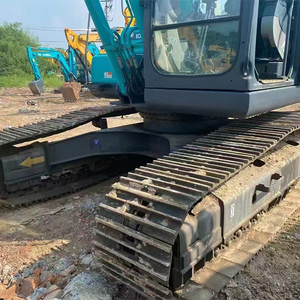 Excavadora usada de 21 toneladas Kobelco 210 En stock Excavadora usada Kobelco 210 En excelentes condiciones Listo para uso en la construcción - Product Image 3