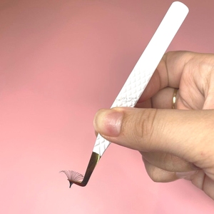 Pinzas para Extensión de Pestañas de Acero Inoxidable Sostenible, Empujador de Cutículas, 90 Grados, Mango en Forma de Corazón, Punta Puntiaguda - OLFEN - Product Image 6