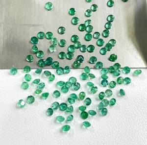 Esmeralda Zambiana Natural Lalas, Corte Redondo, Color Verde Medio, 2-2.25mm, Calibrada, Alta Calidad, Gema Suelta para Joyería - Product Image 4