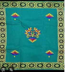 Intorica George Robe de bal de luxe Broderie florale multicolore avec bordure ronde lourde Diamant et éléments décoratifs en cristal - Product Image 4