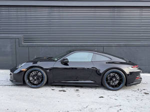 Porsche 911 GT3 d'occasion en excellent état, modèle 2022 - Product Image 2