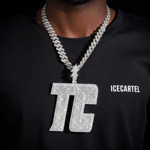 Colgante de Moissanita de Oro de 14K con Nombre Personalizado, Placa con Nombre Premium para Joyería Personalizada - Product Image 4