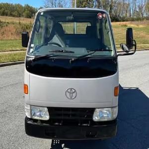 Prêt à expédier 2021 Toyyota Dynna Double Cabine 4x4, conduite à gauche, sièges en cuir, caméra arrière, excellent état - Product Image 5