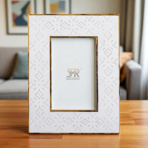 Cadre photo en résine blanche fait main de luxe avec incrustation d'os, design unique de cycle rythmique, décoration de pièce contemporaine créative - Product Image 3