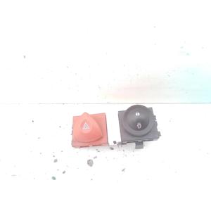 ปุ่มไฟฉุกเฉินเรโนลต์ เมแกน คาบริโอ 8200407415 (02>10) - Product Image 3