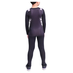 ชุดออกกำลังกายแบบ 2 ชิ้น ปรับแต่งโลโก้ได้ คุณภาพสูง ไซส์ใหญ่ สำหรับเด็ก ผู้หญิง ผู้ชาย และทุกเพศ  ผลิตจากวัสดุเป็นมิตรต่อสิ่งแวดล้อม ระบายอากาศได้ดี - Product Image 5