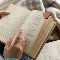 Marque-page personnalisé en cuir avec cœur Marque-page personnalisé de qualité supérieure pour lecteur Cadeau unique pour les amoureux des livres, lui, elle, hommes et femmes