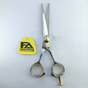 กรรไกรตัดผมเสริมความงามแบบปรับได้พร้อมที่วางนิ้วนูน/เอียงและที่วางนิ้วที่แหลมคม - Product Image 3