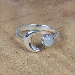 Magníficos anillos de piedras preciosas de piedra lunar arcoíris de plata de ley 925, joyería al por mayor, bisel de estilo bohemio de boda hecho a mano indio - Product Image 1
