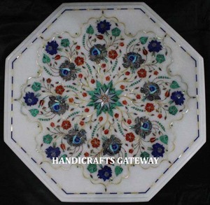 Excellent marbre blanc fait à la main fabrication indienne incrustation de fleurs belle Pietra Dura forme octogonale dessus de table en marbre - Product Image 1