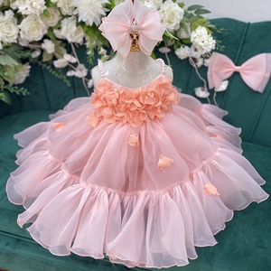Robe de soirée princesse pour bébés filles, style ODM, fabriquée au Vietnam, prix compétitif, deux bretelles, fleurs perlées, évasée, longueur genou - Product Image 3