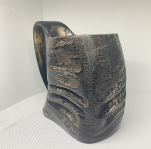 Tasse traditionnelle en corne de buffle avec une superbe tasse finie polie Buffalo Norse Drinking Viking Horn Mug Wholesale - Product Image 1