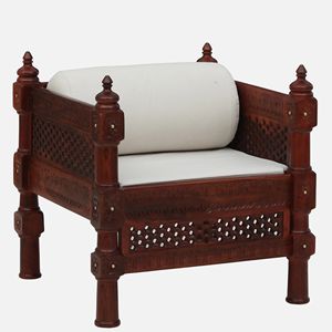 Sofá de madera Sheesham Durbar tradicional de 1 plaza en acabado de roble miel para juegos de sala de estar - Product Image 3