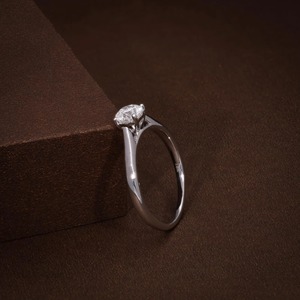 Anillo de Compromiso Solitario Redondo de 0.59 CTW, Certificado F VVS1 VVS2, Anillo de Diamantes Redondo de 4 Puntas, Anillo de Promesa, Regalo de Aniversario para Ella - Product Image 2