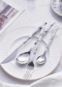 Couverts fins effet marbre de qualité supérieure en blanc pour les repas en famille, les cuisines domestiques, les hôtels, les restaurants et les fêtes, en provenance d'Inde - Product Image 4