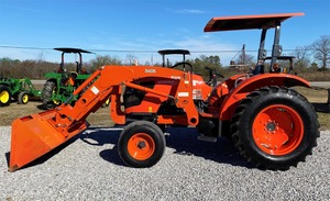 Cargador Frontal para Tractor de Jardín M5660SUHD 4WD, 65HP, Transmisión por Engranajes, Equipo Agrícola Multifuncional - Product Image 3