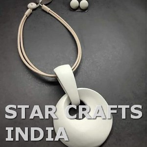 ผลิตภัณฑ์ยอดนิยมที่ออกสู่ตลาดเรซินคุณภาพสูงพร้อมสร้อยคอจี้โลหะสำหรับสร้อยคอสร้อยคอสร้อยคอเครื่องประดับชุดเครื่องประดับ - Product Image 5