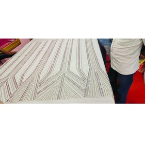 Tissu perlé de meilleure qualité pour exportateur Broderie délicate et décorative pour la haute couture et les créations de mariage disponibles à la vente - Product Image 2