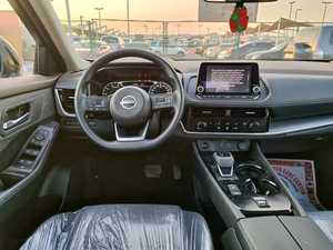 2025 Nissan 1/2 S 4500KM 100HP 5 plazas 4 CILINDROS Transmisión automática - Product Image 2