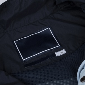Chaqueta cortavientos de nailon personalizada de alta calidad, transpirable, a prueba de viento, con cuello con capucha, decoración bordada, luz de secado rápido de talla grande - Product Image 3
