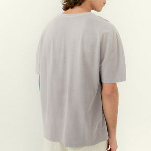 เสื้อยืดโอเวอร์ไซส์ลำลองสำหรับผู้ชายเสื้อผ้าแนวสตรีทแวร์ผ้าเจอร์ซีย์เบา240กรัมทึบแขนสั้นดีไซน์สกรีนผ้าไหม - Product Image 5