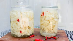 Vente chaude de jeunes pousses de bambou marinées en conserve du Vietnam - Product Image 4