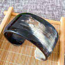 Elegante Brazalete de Cuerno de Búfalo, Joyería de Diseño, Brazalete Étnico de Cuerno de Búfalo, Artesanía Hecha a Mano - Product Image 4