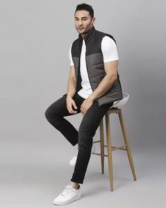 Chaqueta Acolchada Sin Mangas, Diseño de Bloques de Color Personalizado, Cierre de Cremallera, Reversible, Tejido de Nailon, Cortavientos, Transpirable, Invierno, OEM, Venta al por Mayor - Product Image 5