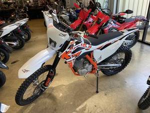 Moto tout-terrain Kayos 250cc, neuve en stock, à vendre - Product Image 3