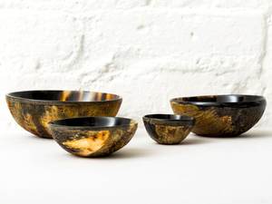 Saladiers authentiques faits à la main en corne de buffle naturelle pour un style de vaisselle unique, articles de cuisine fabriqués et exportés en Inde - Product Image 4