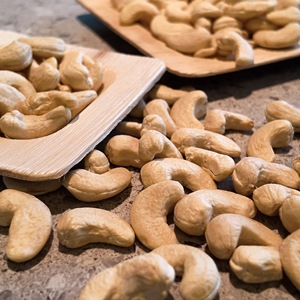 Noix de cajou blanches à bas prix, W180, fraîches, biologiques, 100% naturelles, provenant d'Afrique, transformées et pelées pour l'industrie alimentaire - Product Image 4