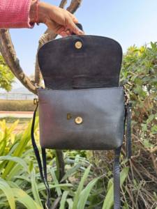 Sac à bandoulière élégant en cuir de vachette véritable avec poils, sac à main tendance pour femme - Product Image 4