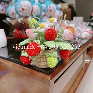 Usine Direct Prix Mignon À La Main Fraise Pot De Fleurs Décor À La Maison Festival Cadeau Fleur Artificielle À Tricoter Fleur Crochet Cadeau - Product Image 6