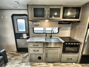 PROVEEDOR DE REMOLQUES DE CAMPING USADOS KOD IAK 242 RBSL 2022 para hombre, fabricados en Holanda, en venta - Product Image 3