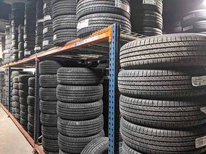 Pneus de voiture et de camion de qualité supérieure en gros, PRÊTS POUR L'EXPÉDITION - Product Image 3