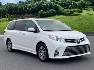 Minivan Usada de 5 Pasajeros, Modelo 2024-2025, Tracción Delantera, Transmisión Automática, Asientos de Cuero, Rines R18, en Buen Estado - Product Image 2