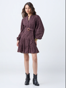 LOV Vestido escalonado de algodón Schiffli marrón oscuro con cinturón - Product Image 2