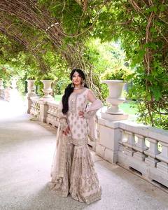 Conjunto de ropa de fiesta de diseñador Pur Heavy Faux Georgette Top Plazzo & Dupatta - Product Image 2