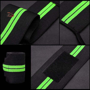 Poignets en néoprène de haute qualité Logo personnalisé pour l'entraînement-Fabriqué au Pakistan - Product Image 5