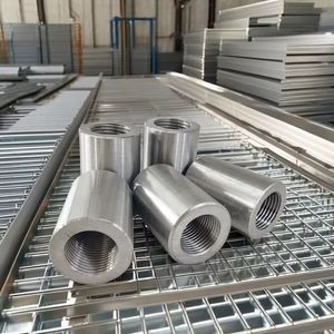 Manchons de raccordement pour barres d'armature en acier de grade 45, 2032 mm - Product Image 1