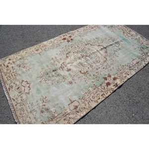 Alfombra Turca Vintage, Alfombra de Lana a Cuadros Beige de 4.5x8.2 pies - Product Image 2