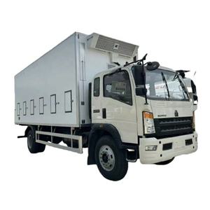 LOW Price HOWO Chicken Carry <strong>Truck</strong> 4X2 <strong>Small</strong> Living Chick Poultry <strong>Truck</strong> - Product Image 1