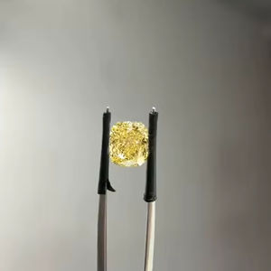 Diamante Cultivado en Laboratorio de Corte Cojín, Color Amarillo Intenso, 3.40 Quilates, Claridad VVS2 VVS1 VS1, Pulido Excelente, CVD, Suelto, Certificado IGI - Product Image 3