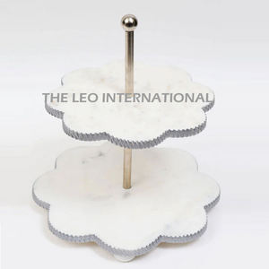 Exhibidor de Pasteles de Metal de Estilo Moderno y Atractivo con Base Elegante para Exhibición de Pasteles en Panaderías y Mesas de Postres para Eventos de Boda - Product Image 6