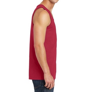 Camiseta sin mangas para hombre de estilo urbano y moderno, diseñada para un uso cómodo con un diseño contemporáneo y una presencia inspirada en la moda. - Product Image 5